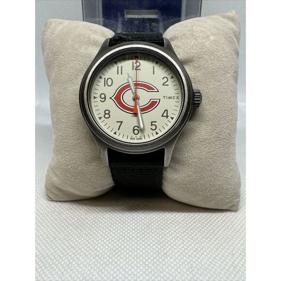 Timex Clutch Chicago Bears TWZFBEAMB Men's Analog Dial Quartz Wrist Watch YAY95 - Picture 1 of 11